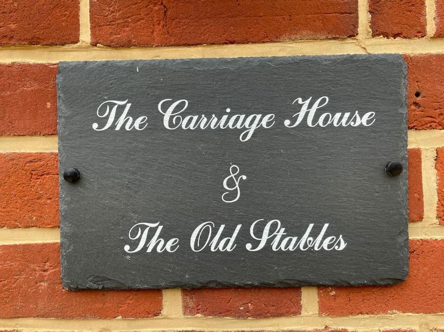 The Carriage House Villa ซอลส์บรี ภายนอก รูปภาพ